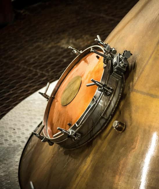 Oban: Distillery Tour with 3 Whisky Tastings - Why Oban whisky tastes different