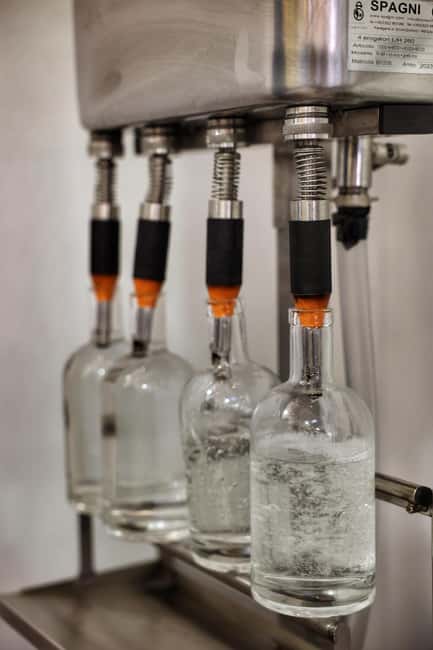 Orlando: Caribbean Moonshine Distillery Tour and Tasting - A One-Hour Taste Of Caribbean Moonshine