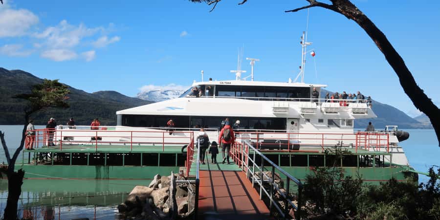 P. Natales: Balmaceda & Serrano Glaciers with Lunch & Whisky - Who will enjoy this day most