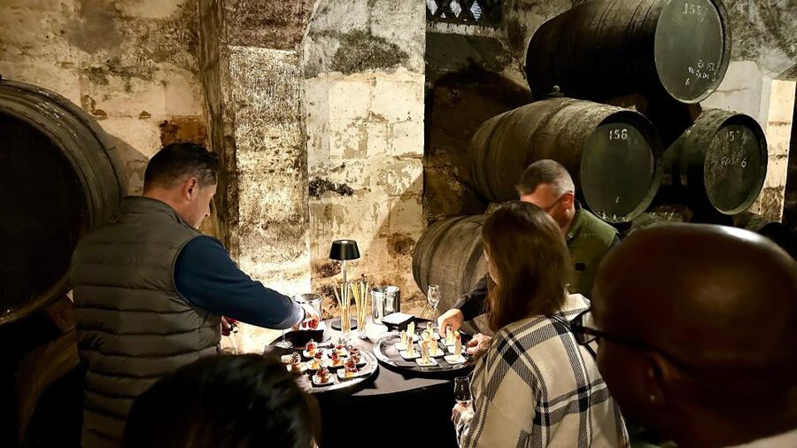 Palma: Distillery Tour with 6 Spirits and Tapas Tasting - Getting there from Palma in about 10 minutes