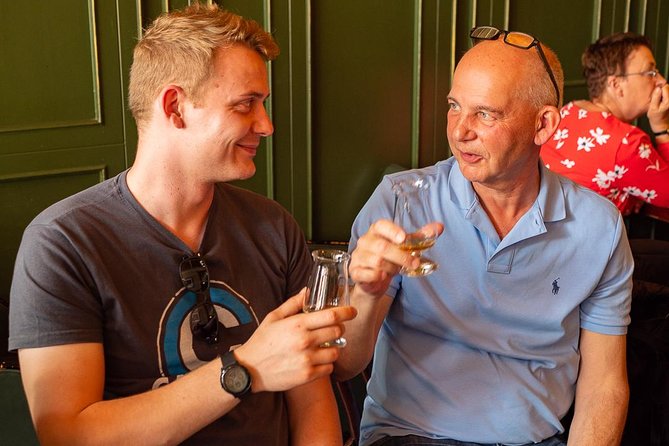 Premium Whiskey and Food Tasting in Dublin - Walking through central Dublin to The Palace Bar