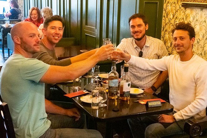 Premium Whiskey and Food Tasting in Dublin - Why the small group matters