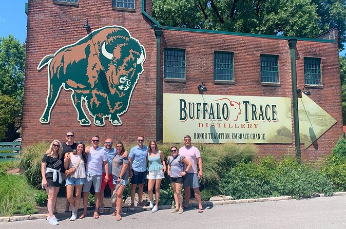 Private Kentucky Bourbon Trail Tour - A comfortable ride for small and large groups