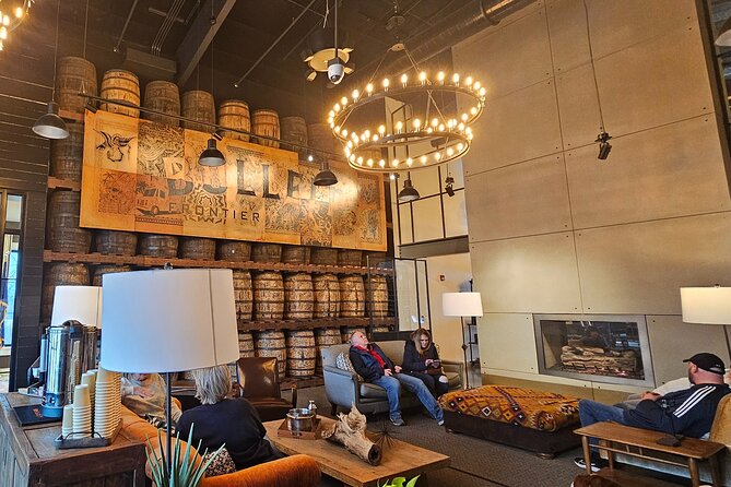 Private Louisville Bourbon Tour (Groups of 2-11) Old-Fo & More - How the private Louisville bourbon day works