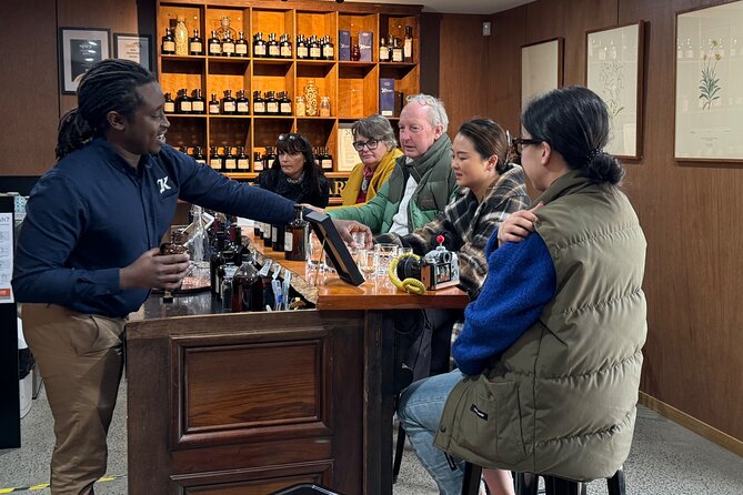 Private Tassie Distillery Tour - Tastings, Lunch and Morning Tea - Who should book this tour?