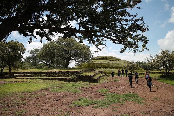 Private Tour one day in Guachimontones and La Fortaleza Distillery - A short break in the town of Tequila