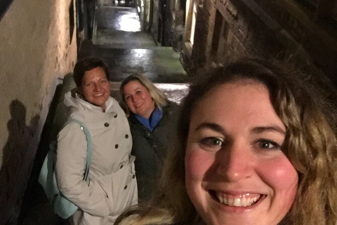 Scotch Tour Edinburgh with a Local Expert: Private & 100% Personalized - Old Town stories between the tastings