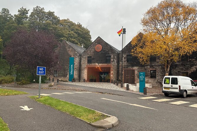 Scottish Whisky Distillery & Fairytale Dunrobin Castle - Lunch in Dornoch
