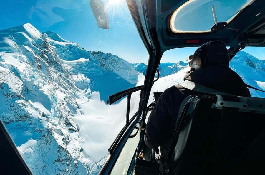 Shackleton Glacier Whiskey Endurance Flight - 50mins - Mount Cook, Mount Tasman, and the Southern Alps