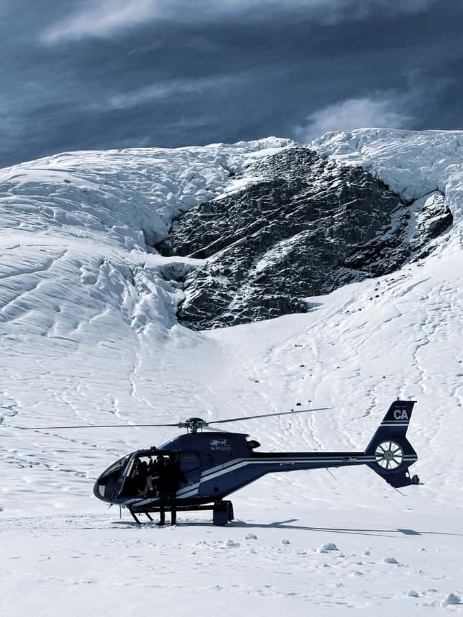 Shackleton Glacier Whiskey Endurance Flight - 50mins - Who will enjoy this helicopter flight