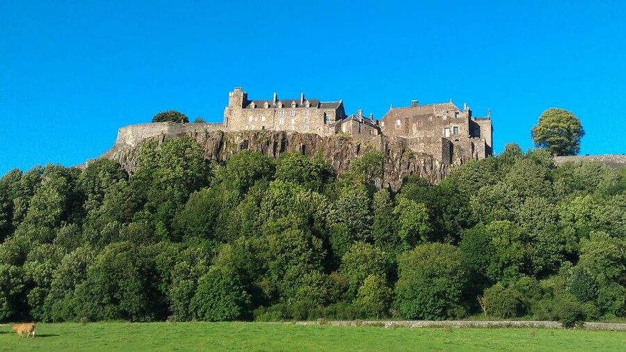 Stirling Castle, Highland Lochs & Whisky Tour from Edinburgh - Why this full-day route works