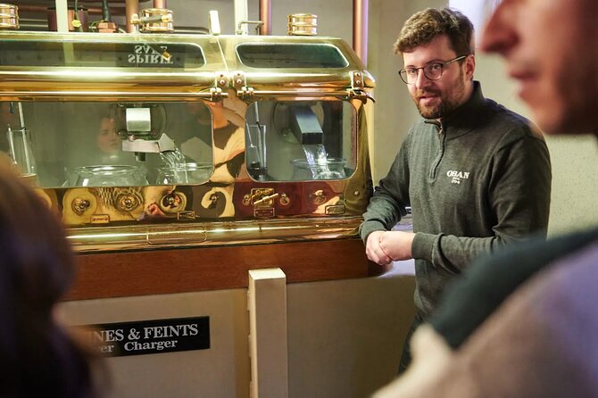 The Classic Oban Distillery Experience - The bar and time around your tour