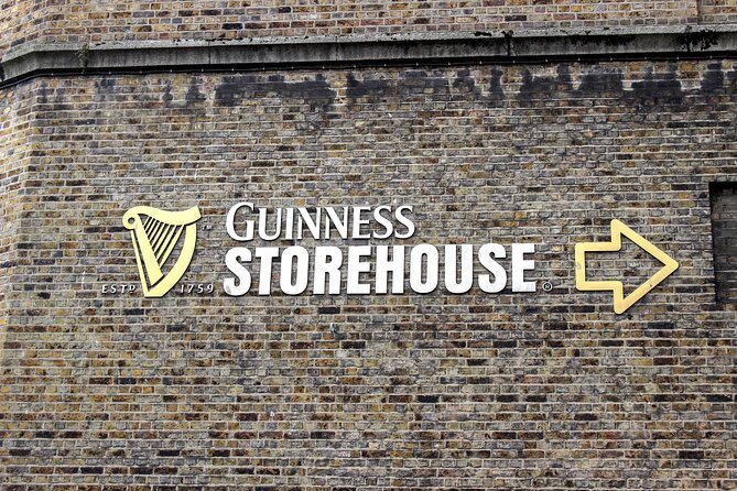 The Dublin Incident: Alien, Whiskey & Clues Exploration Game - Guinness, Teeling, and Dublin’s whiskey story