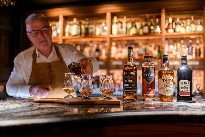 Whiskey & Wonders in Killarney - A short stop at Ross Castle