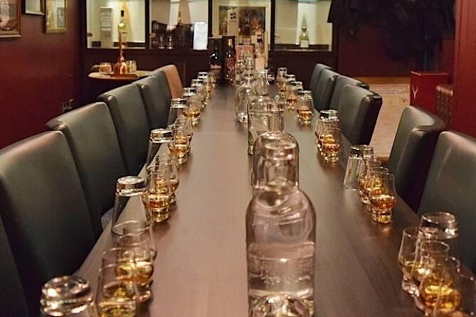 Whisky Tasting at Edinburgh's Award Winning Whiski Rooms - Why this Whiski Rooms setting works so well